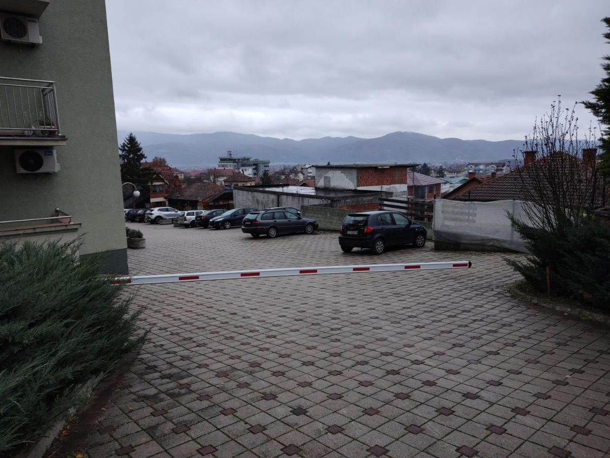Apartman Mali Raj Vrnjacka Banja Exterior photo
