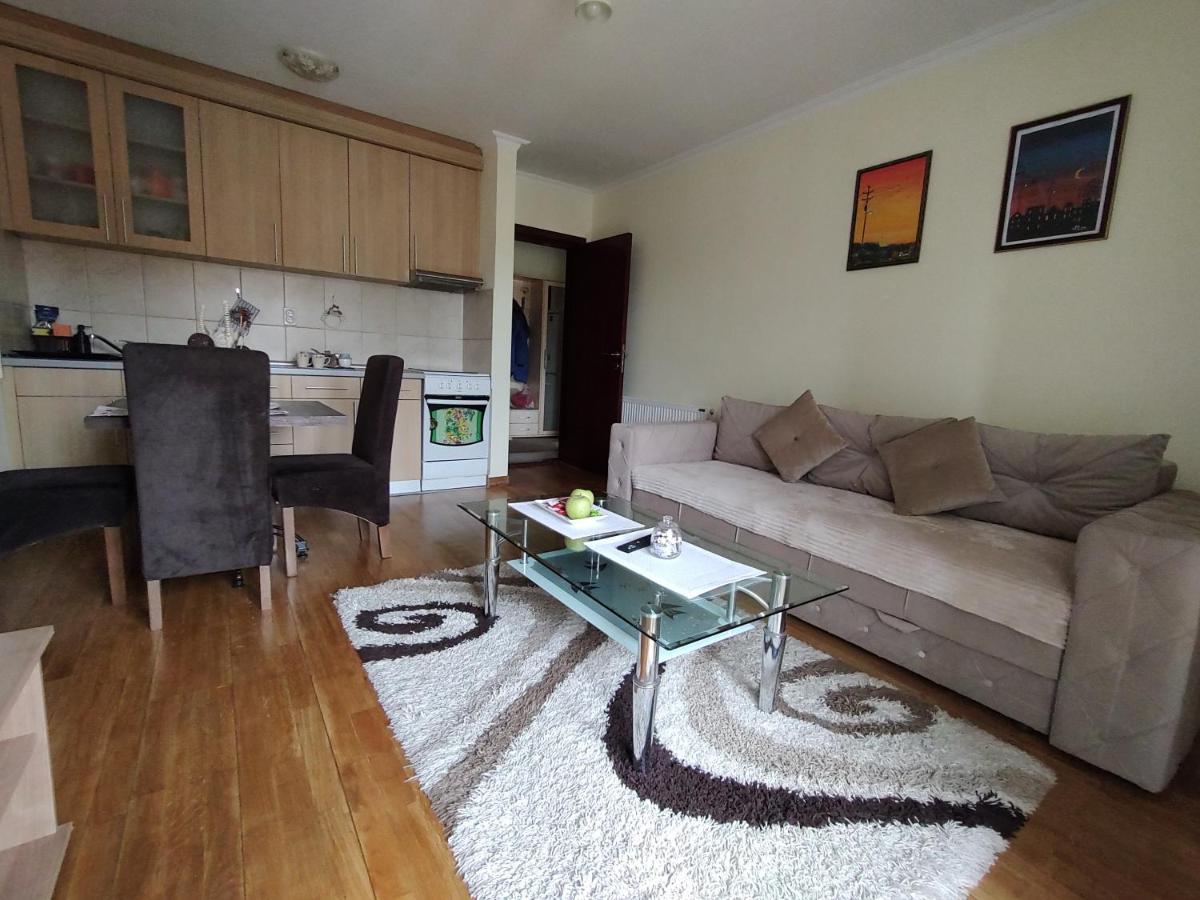 Apartman Mali Raj Vrnjacka Banja Exterior photo